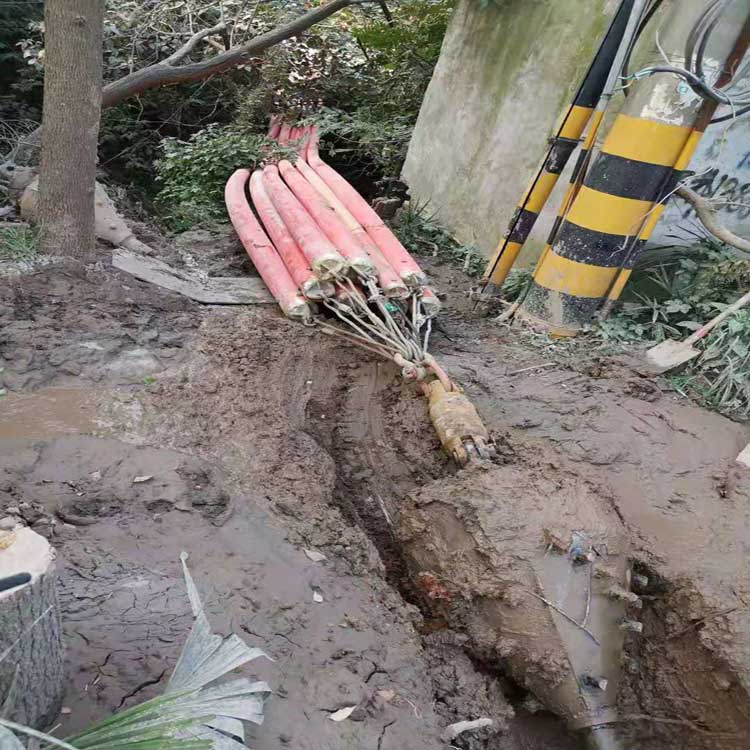 平顶山铁矿拖拉管